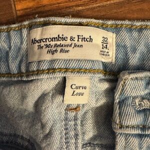 Abercrombie & Fitch Light Blue Jeans - 90s Relaxed High Rise